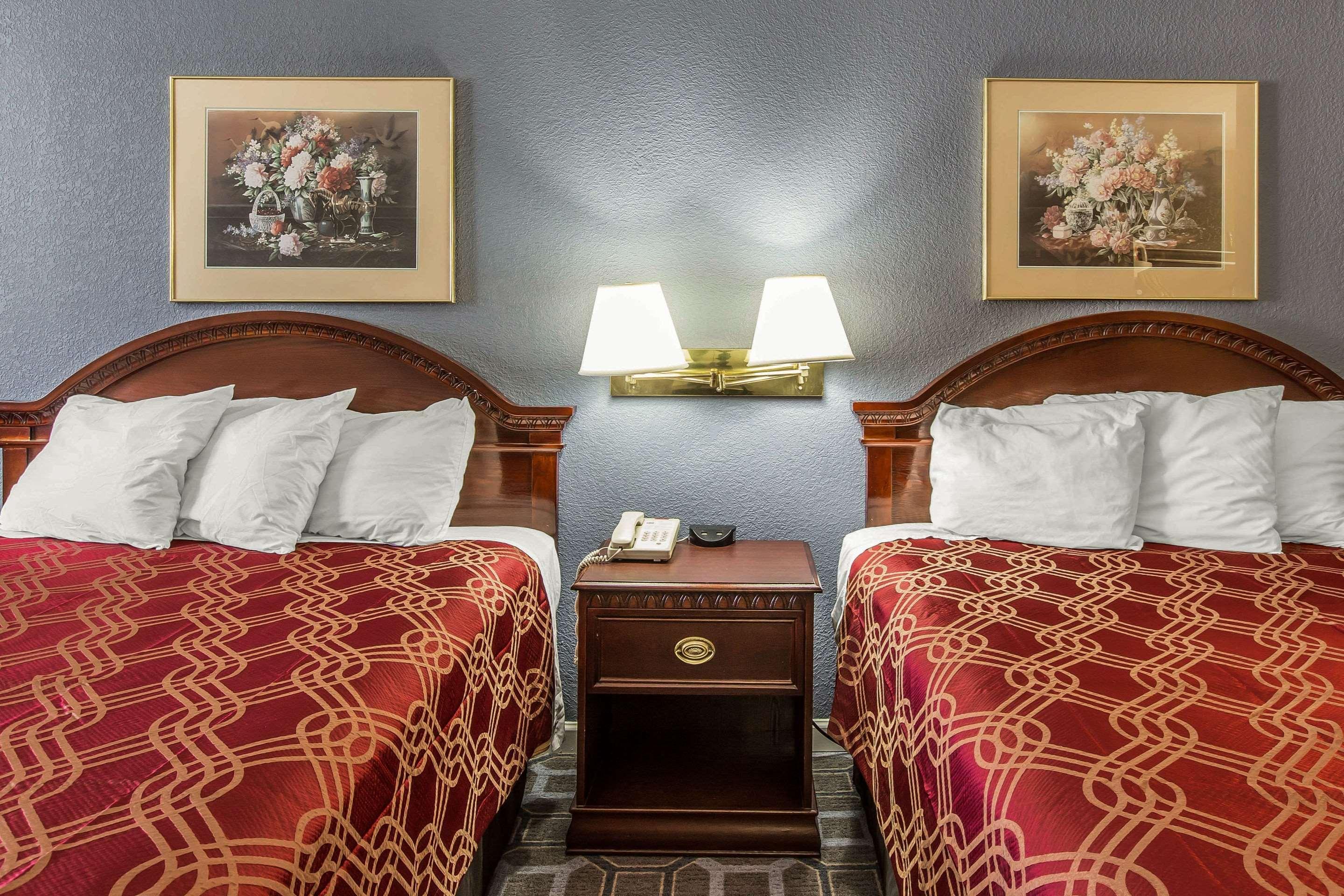Econo Lodge Thomaston Extérieur photo