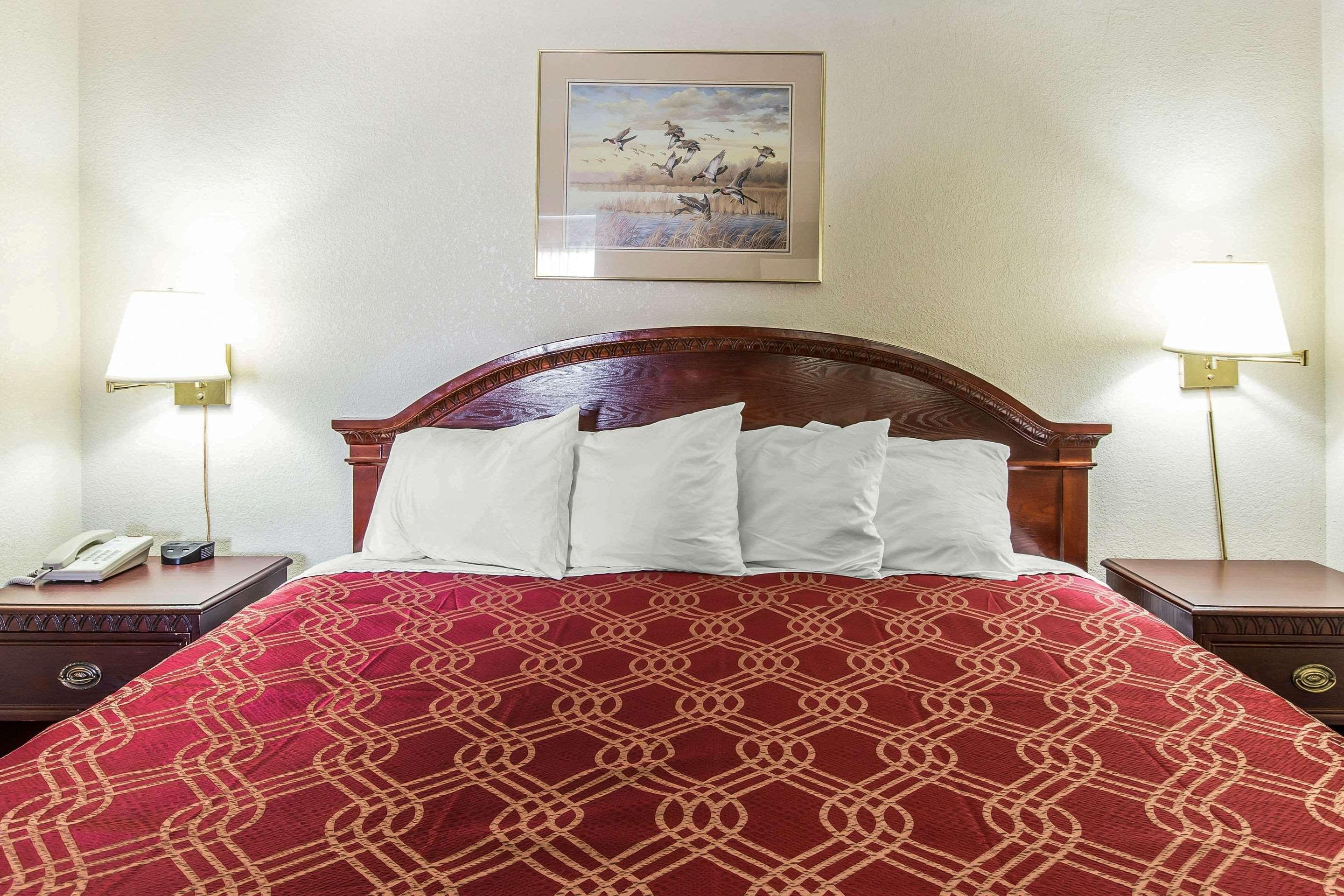 Econo Lodge Thomaston Extérieur photo
